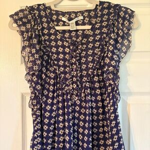 Sexy sleeveless blouse